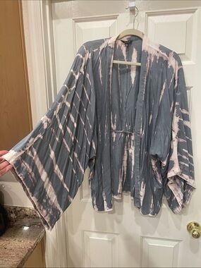 Sim & Sam Tie-Dye Kimono Cardigan in Slate Gray & Blush L/XL